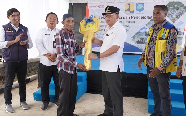 Warga Korban Banjir Rua Resmi Tempati Huntap di Jambula